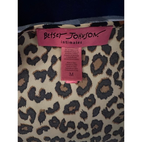 Betsey Johnson Sultry Satin Cheetah Print Robe - Picture 4 of 4